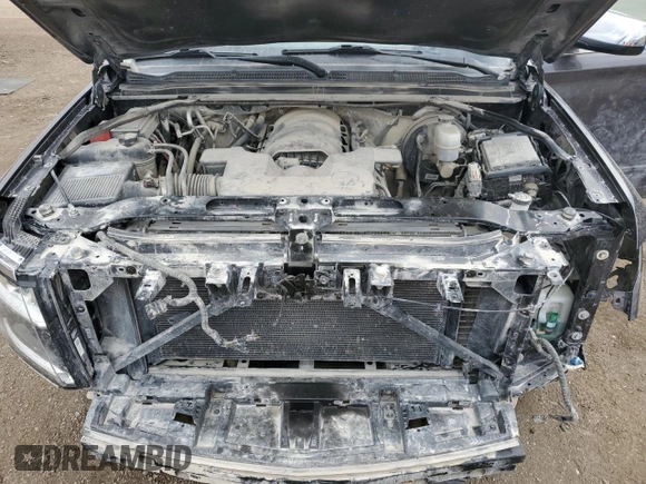 2017 Chevrolet Suburban Premier z VIN 1GNSKJKCXHR403076, wystawiony jako Copart lot #46606025 z przebiegiem 99 481 mil mil oraz Szkoda całkowita • Salvage title. Historia ofert i sprzedaży dostępna na DreamBid. Obrazek 12.