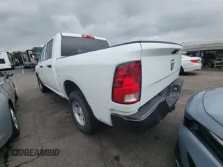2023 Ram 1500 Tradesman z VIN 3C6RR7KG0PG675750, wystawiony jako IAAI lot #42566385 z przebiegiem 41 272 mil mil oraz . Historia ofert i sprzedaży dostępna na DreamBid. Obrazek 6.