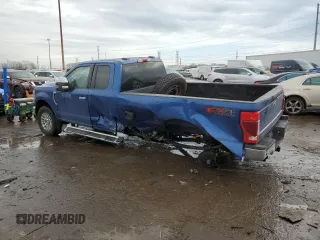 2022 Ford F-250 XL with VIN 1FT7X2BNXNED87164, listed as a Copart auction lot 47879475 with 59,597 mi miles and Salvage title. Bid and sale history available at DreamBid. Image 2.