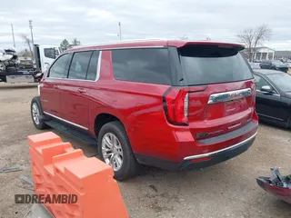 2024 GMC Yukon XL SLT with VIN 1GKS2GKDXRR313775, listed as a IAAI auction lot 41702095 with 8,755 mi miles. Bid and sale history available at carsss.com. Image 3.
