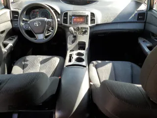 2013 Toyota Venza LE z VIN 4T3ZA3BB3DU069660, wystawiony jako Copart lot #52556535 z przebiegiem 153 104 mil mil oraz Nie do naprawy • Non repairable. Historia ofert i sprzedaży dostępna na DreamBid. Obrazek 8.