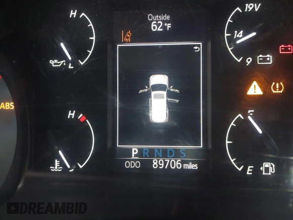 2018 Toyota Sequoia SR5 with VIN 5TDBY5G10JS165042, listed as a IAAI auction lot 40629447 with 89,706 mi miles. Bid and sale history available at carsss.com. Image 16.
