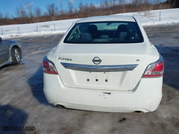 2015 Nissan Altima 2.5 with VIN 1N4AL3AP7FC284376, listed as a IAAI auction lot 41654403 with 94,321 mi miles. Bid and sale history available at carsss.com. Image 17.