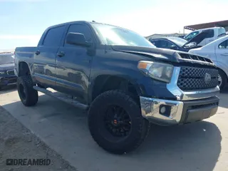 2018 Toyota Tundra 4WD SR5 with VIN 5TFDW5F12JX694518, listed as a IAAI auction lot 41663831 with NaN miles. Bid and sale history available at carsss.com. Image 1.