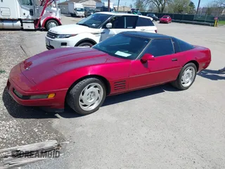1992 Chevrolet Corvette with VIN 1G1YY23P4N5102033, listed as a IAAI auction lot 42146635 with 67,766 mi miles. Bid and sale history available at carsss.com. Image 2.
