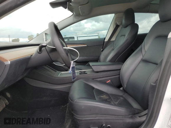 2022 Tesla Model 3 Long Range z VIN 5YJ3E1EB7NF365962, wystawiony jako Copart lot #48601865 z przebiegiem 121 541 mil mil oraz Szkoda całkowita • Salvage title. Historia ofert i sprzedaży dostępna na DreamBid. Obrazek 7.