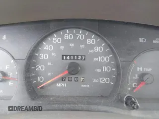 2002 Mercury Grand Marquis LS Premium с VIN 2MEFM75WX2X659825, выставлен на аукционе IAAI как лот 41718654 с пробегом 141 127 миль миль и . История ставок и продаж доступна на DreamBid. Изображение 7.