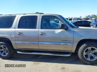 2000 GMC Yukon XL SLT with VIN 3GKFK16T8YG205654, listed as a IAAI auction lot 41403249 with 129,815 mi miles. Bid and sale history available at carsss.com. Image 12.