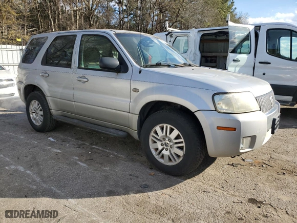 2005 Mercury Mariner Luxury with VIN 4M2YU571X5DJ04427, listed as a Copart auction lot 88831635 with 82,821 mi miles and Clean Title. Bid and sale history available at carsss.com. Image 4.