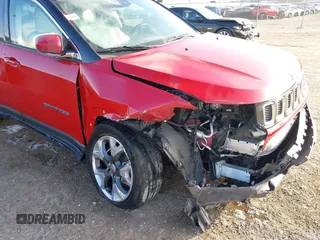 2019 Jeep Compass Limited with VIN 3C4NJCCB1KT638104, listed as a IAAI auction lot 41499495 with 56,270 mi miles. Bid and sale history available at carsss.com. Image 6.