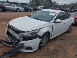 2019 Nissan Altima S z VIN 1N4BL4BV5KN308941, wystawiony jako IAAI lot #41851529 z przebiegiem 146 915 mil mil oraz . Historia ofert i sprzedaży dostępna na DreamBid. Obrazek 19.