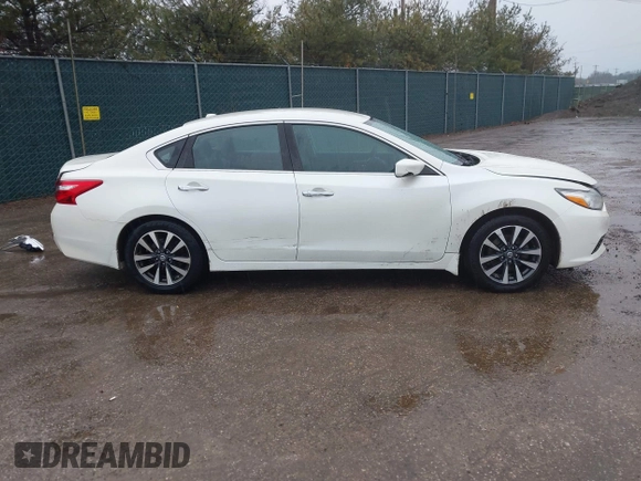 2017 Nissan Altima SV with VIN 1N4AL3AP9HC252290, listed as a IAAI auction lot 41722713 with 93,691 mi miles and . Bid and sale history available at DreamBid. Image 14.