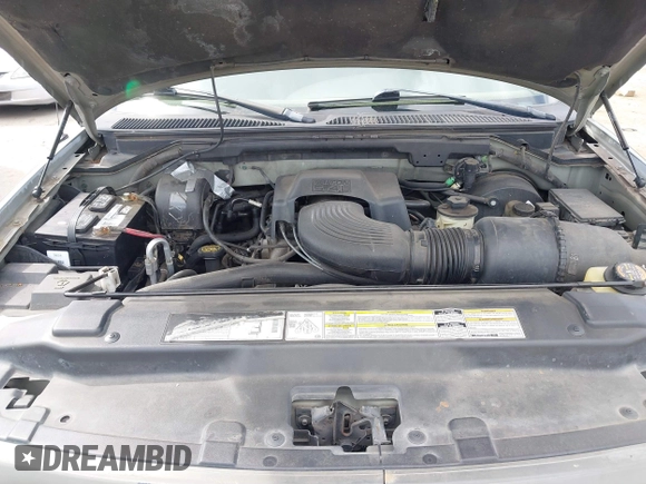 1999 Ford Expedition XLT z VIN 1FMPU18L3XLB21018, wystawiony jako IAAI lot #42003908 z przebiegiem Nie podano mil oraz . Historia ofert i sprzedaży dostępna na DreamBid. Obrazek 10.