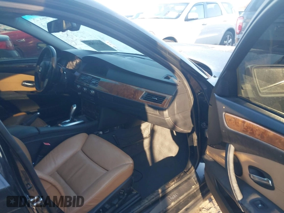 2009 BMW 5 Series 528i with VIN WBANU53559C122201, listed as a IAAI auction lot 41349820 with 172,692 mi miles and . Bid and sale history available at carsss.com. Image 5.