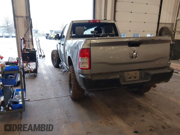 2022 Ram 2500 Tradesman with VIN 3C6UR5CJ8NG397797, listed as a IAAI auction lot 41104900 with 40,444 mi miles. Bid and sale history available at carsss.com. Image 3.