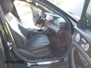 2020 Mercedes-Benz E 350 z VIN WDDZF8DBXLA708289, wystawiony jako IAAI lot #41486627 z przebiegiem Nie podano mil oraz . Historia ofert i sprzedaży dostępna na DreamBid. Obrazek 5.