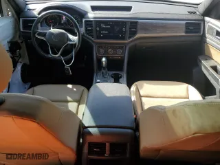 2020 Volkswagen Atlas Cross Sport 3.6L V6 SE w/Technology with VIN 1V25E2CA9LC225719, listed as a Copart auction lot 72722643 with 56,639 mi miles. Bid and sale history available at carsss.com. Image 8.
