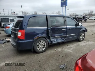 2013 Chrysler Town & Country Limited z VIN 2C4RC1GG9DR711585, wystawiony jako Copart lot #52674455 z przebiegiem Nie podano mil oraz Szkoda całkowita • Salvage title. Historia ofert i sprzedaży dostępna na DreamBid. Obrazek 3.