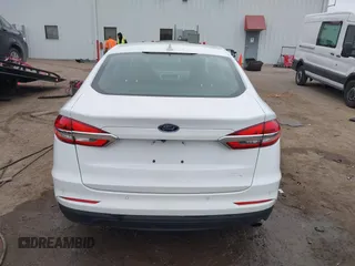 2020 Ford Fusion SE with VIN 3FA6P0HD5LR136325, listed as a IAAI auction lot 41200798 with 120,696 mi miles. Bid and sale history available at carsss.com. Image 16.