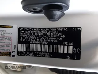2019 Toyota C-HR XLE z VIN NMTKHMBX8KR087809, wystawiony jako IAAI lot #41540788 z przebiegiem 55 691 mil mil oraz . Historia ofert i sprzedaży dostępna na DreamBid. Obrazek 9.