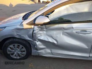 2019 Hyundai Accent SE with VIN 3KPC24A37KE059659, listed as a IAAI auction lot 41016258 with 90,266 mi miles. Bid and sale history available at carsss.com. Image 6.