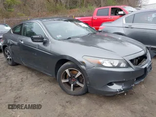2009 Honda Accord EX z VIN 1HGCS12739A005998, wystawiony jako IAAI lot #42086092 z przebiegiem 176 738 mil mil oraz . Historia ofert i sprzedaży dostępna na DreamBid. Obrazek 1.