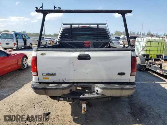 2005 Ford F-250 XL с VIN 1FTSW21P65EB24587, выставлен на аукционе Copart как лот 56990005 с пробегом 201 930 миль миль и Чистый • Clean title. История ставок и продаж доступна на DreamBid. Изображение 6.