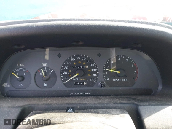 1994 Ford Escort z VIN 1FARP14J1RW244851, wystawiony jako IAAI lot #42157786 z przebiegiem 73 095 mil mil oraz . Historia ofert i sprzedaży dostępna na DreamBid. Obrazek 7.