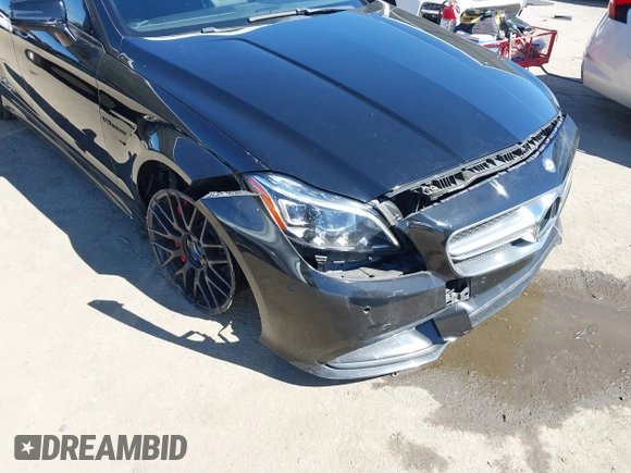 2015 Mercedes-Benz CLS-Class CLS 63 AMG S-Model with VIN WDDLJ7GB7FA136614, listed as a IAAI auction lot 41652730 with 112,111 mi miles. Bid and sale history available at carsss.com. Image 6.