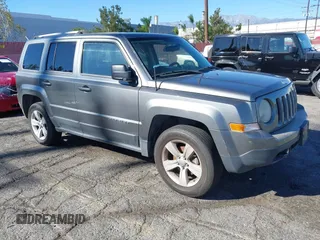 2012 Jeep Patriot Limited with VIN 1C4NJRCB9CD577482, listed as a IAAI auction lot 40811686 with 136,302 mi miles and . Bid and sale history available at carsss.com. Image 1.