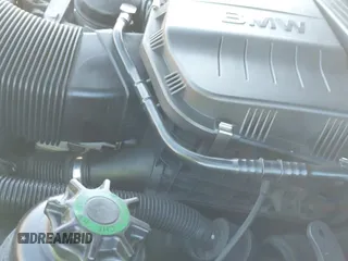 2007 BMW 3 Series 335i с VIN WBAVB735X7VH20533, выставлен на аукционе IAAI как лот 43238213 с пробегом 151 720 миль миль и . История ставок и продаж доступна на DreamBid. Изображение 19.