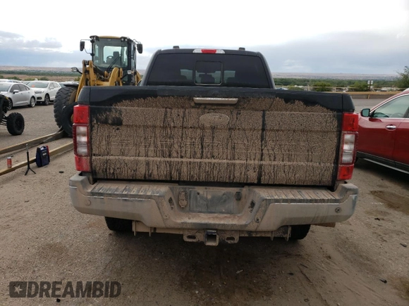 2021 Ford F-250 XL z VIN 1FT7W2BT7MED42733, wystawiony jako Copart lot #55831675 z przebiegiem 95 393 mil mil oraz Szkoda całkowita • Salvage title. Historia ofert i sprzedaży dostępna na DreamBid. Obrazek 6.