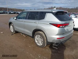 2024 Mitsubishi Outlander ES with VIN JA4J4UA88RZ038521, listed as a IAAI auction lot 41134640 with 36,801 mi miles. Bid and sale history available at carsss.com. Image 3.