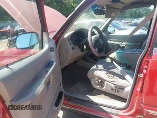 2000 Ford Explorer XLT with VIN 1FMZU63P7YZA68094, listed as a IAAI auction lot 42188950 with 210,747 mi miles and . Bid and sale history available at DreamBid. Image 5.