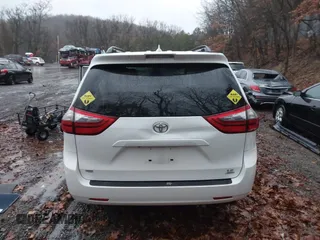 2020 Toyota Sienna LE с VIN 5TDJZ3DC6LS237433, выставлен на аукционе IAAI как лот 40948475 с пробегом 108 000 миль миль и . История ставок и продаж доступна на DreamBid. Изображение 17.