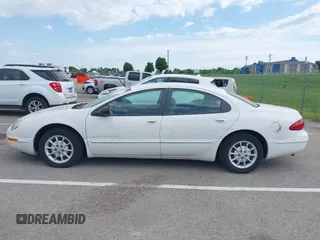 1999 Chrysler Concorde LX z VIN 2C3HD46RXXH620742, wystawiony jako IAAI lot #42292747 z przebiegiem Nie podano mil oraz . Historia ofert i sprzedaży dostępna na DreamBid. Obrazek 14.