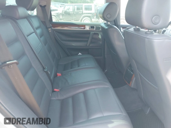 2007 Volkswagen Touareg V6 with VIN WVGZE77L17D001769, listed as a IAAI auction lot 42052393 with Not Provided miles and . Bid and sale history available at DreamBid. Image 8.