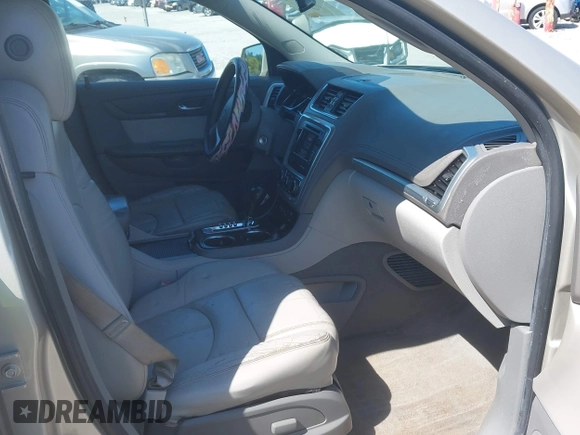 2013 GMC Acadia SLT with VIN 1GKKRRKD6DJ210013, listed as a IAAI auction lot 41699394 with 1 mi miles. Bid and sale history available at carsss.com. Image 5.