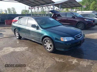2001 Acura TL with VIN 19UUA56651A025335, listed as a IAAI auction lot 42075347 with 193,938 mi miles. Bid and sale history available at carsss.com. Image 1.