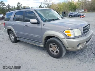 2001 Toyota Sequoia SR5 with VIN 5TDZT34A01S017074, listed as a IAAI auction lot 41920287 with 180,361 mi miles. Bid and sale history available at carsss.com. Image 1.