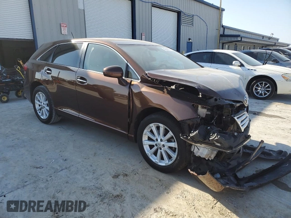 2010 Toyota Venza z VIN 4T3ZA3BB0AU029855, wystawiony jako Copart lot #49060565 z przebiegiem Nie podano mil oraz Szkoda całkowita • Salvage title. Historia ofert i sprzedaży dostępna na DreamBid. Obrazek 4.