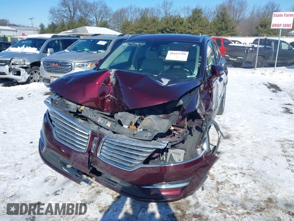 2017 Lincoln MKC Reserve with VIN 5LMCJ3D97HUL70539, listed as a IAAI auction lot 41613759 with 125,547 mi miles and . Bid and sale history available at DreamBid. Image 2.