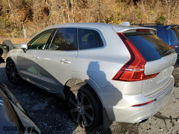 2019 Volvo XC60 Inscription with VIN LYVA22RLXKB228729, listed as a Copart auction lot 66799772 with 34,917 mi miles. Bid and sale history available at carsss.com. Image 3.