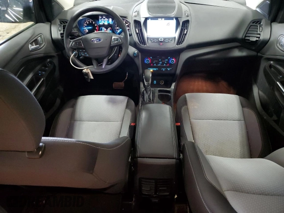 2019 Ford Escape SE z VIN 1FMCU9GD6KUB27891, wystawiony jako Copart lot #56957905 z przebiegiem 61 342 mil mil oraz Szkoda całkowita • Salvage title. Historia ofert i sprzedaży dostępna na DreamBid. Obrazek 8.