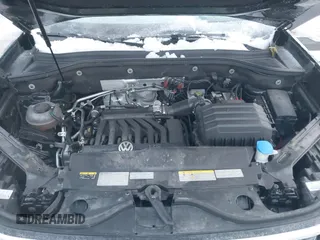 2021 Volkswagen Atlas SE with VIN 1V2HR2CA9MC574558, listed as a IAAI auction lot 41296583 with 50,267 mi miles and . Bid and sale history available at DreamBid. Image 10.