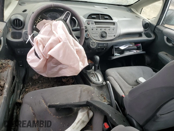 2013 Honda Fit with VIN JHMGE8H31DC063544, listed as a Copart auction lot 43292445 with 0 mi miles and Salvage Title. Bid and sale history available at carsss.com. Image 8.
