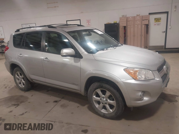 2009 Toyota RAV4 Ltd with VIN JTMBF31VX9D017204, listed as a IAAI auction lot 41630093 with 210,590 mi miles. Bid and sale history available at carsss.com. Image 1.