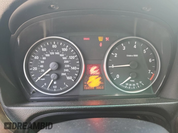 2007 BMW 3 Series 328i with VIN WBAVA33507PV66301, listed as a Copart auction lot 52763635 with 168,598 mi miles and Clean Title. Bid and sale history available at DreamBid. Image 9.