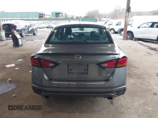 2022 Nissan Altima 2.0 SR with VIN 1N4AL4CV7NN383476, listed as a IAAI auction lot 41131516 with 31,920 mi miles. Bid and sale history available at carsss.com. Image 17.