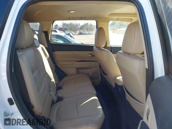 2015 Mitsubishi Outlander GT with VIN JA4JZ4AX4FZ013037, listed as a IAAI auction lot 41683425 with 172,700 mi miles and . Bid and sale history available at DreamBid. Image 8.